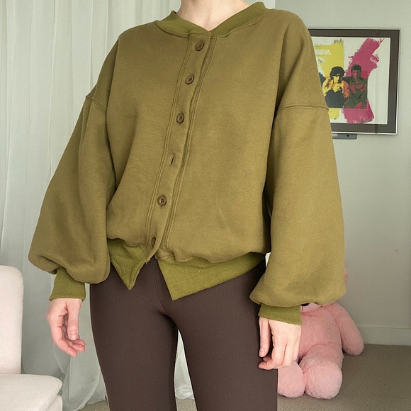Vintage Tops - Balloon Sleeve Sweatshirt